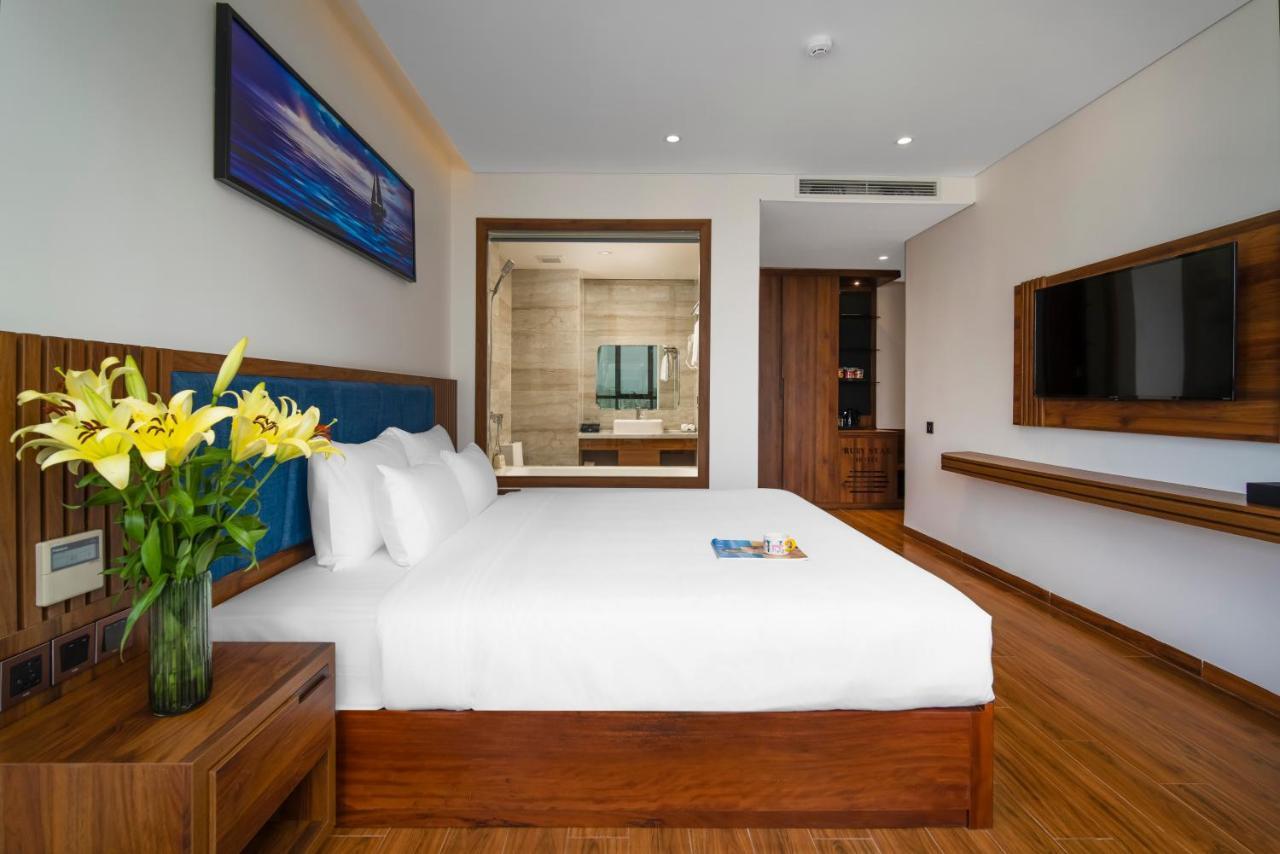 Ruby Star Da Nang Hotel Exterior photo